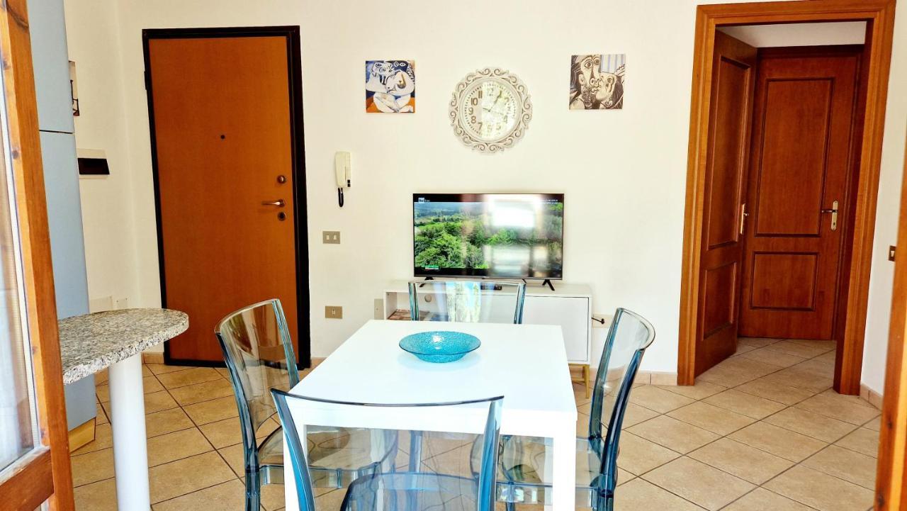 Dimora Rena Dorada - Apartment In Pula, Sardinia, Italy Kültér fotó
